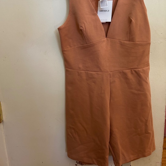 One piece short jumper - Picture 1 of 3